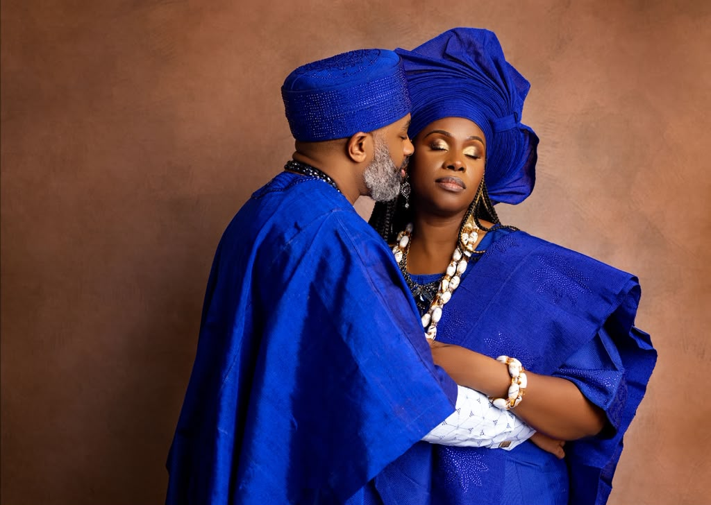 Traditional Couple in Sapphire